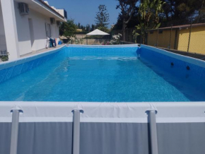 Caledonia Relax